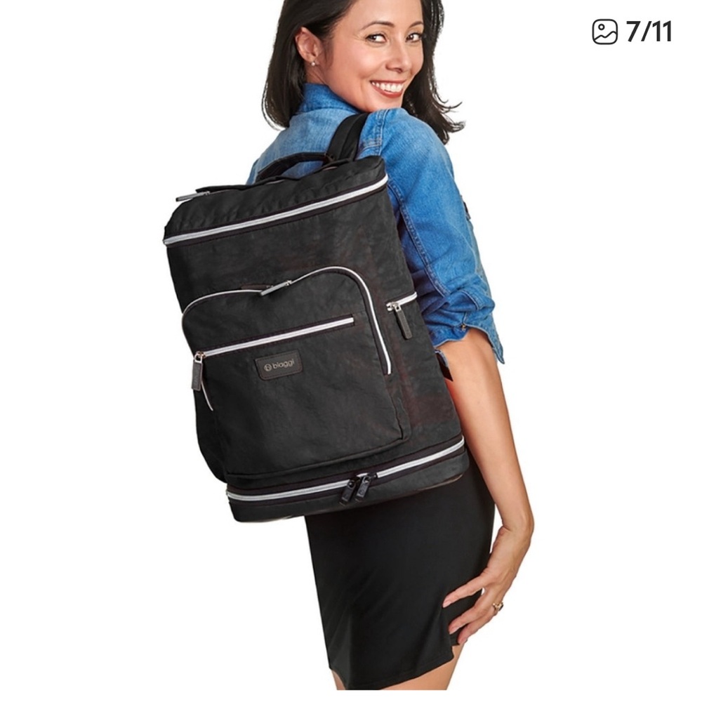 Biaggi Zipsac On the Go Backpack - Picture 7 of 8